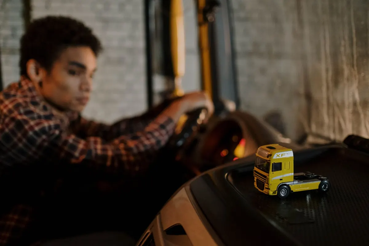 1:50, 1:64 or 1:87? Choosing the Right Scale for Your Model Lorry Display